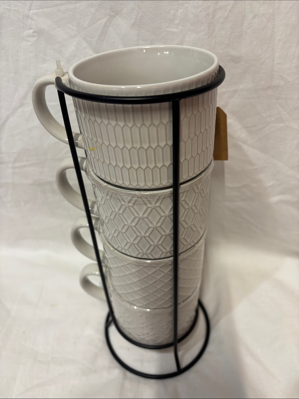 Signature White Patterned Stackable Ceramic Mugs with Black Rack - Picture 4 of 4